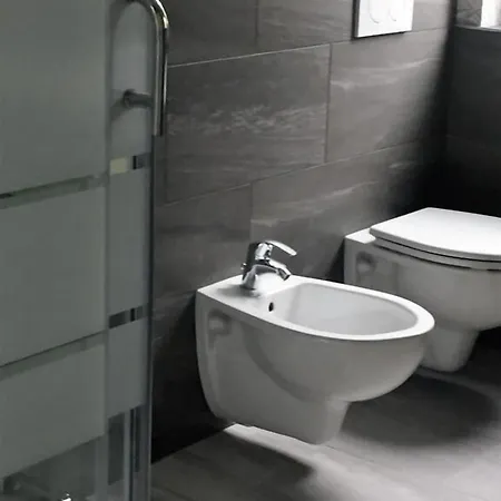 Bnbook La Red 4* Rho