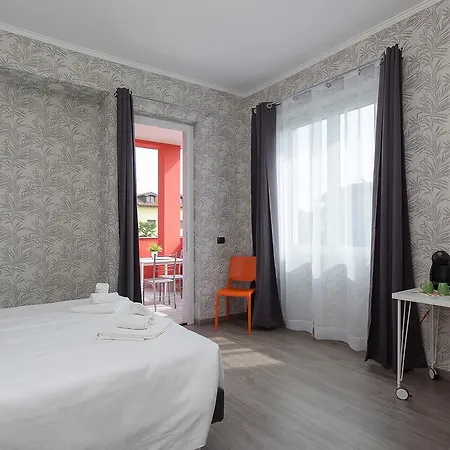 Aparthotel La Red Rho